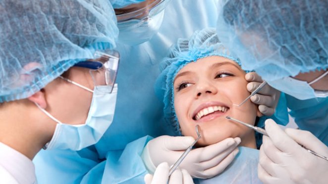 Oral Surgery (extraction) malta, dentist malta, dentistry malta, dental clinic malta, regional dental clinic malta